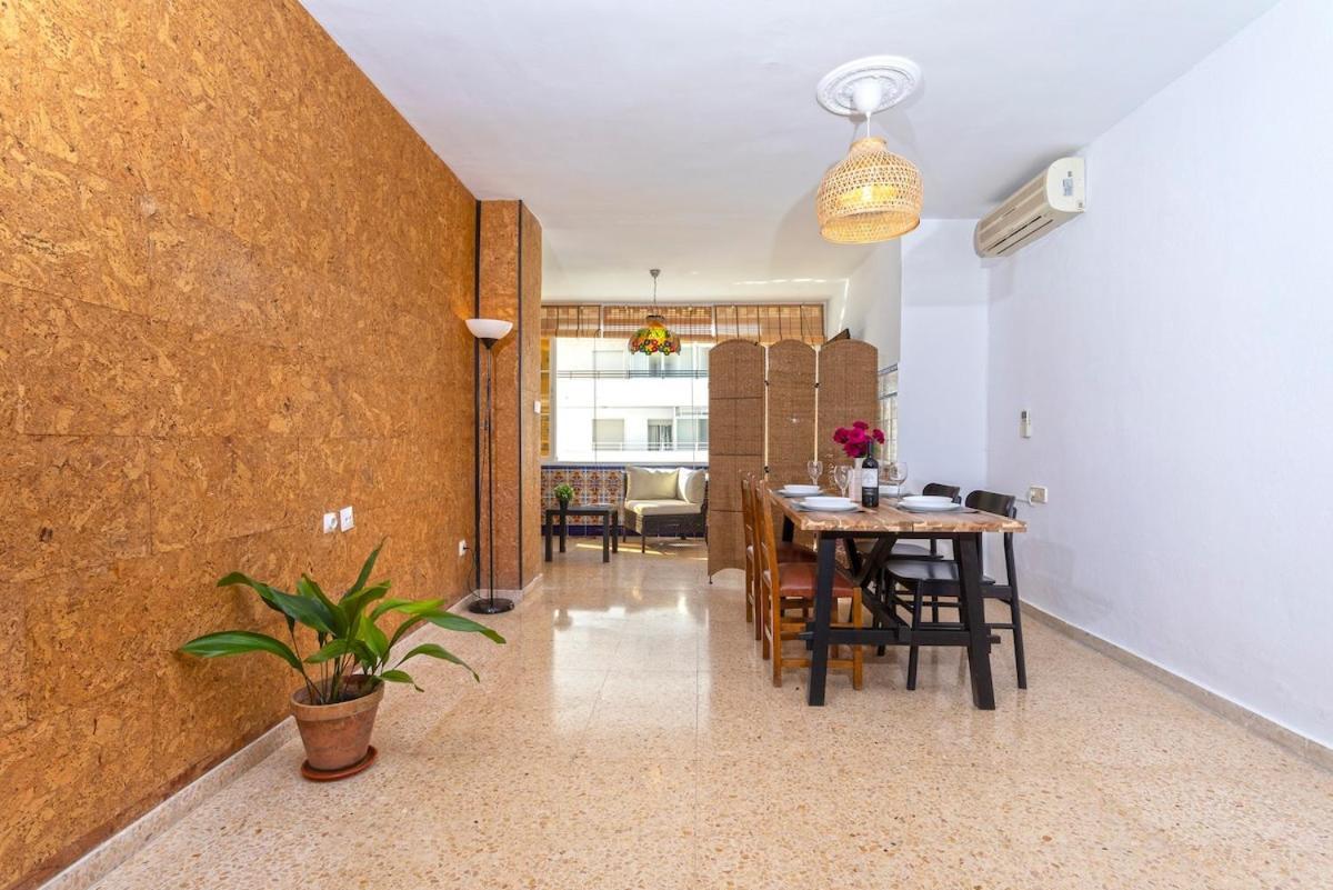 -Malagasunapts- West Beach Malaga Seafood & Relax Exterior foto